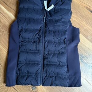 Lululemon Down and Around puffer vest in Navy blue